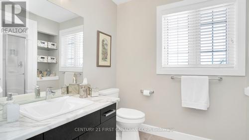 1863 Reilly Walk, London, ON - Indoor Photo Showing Bathroom