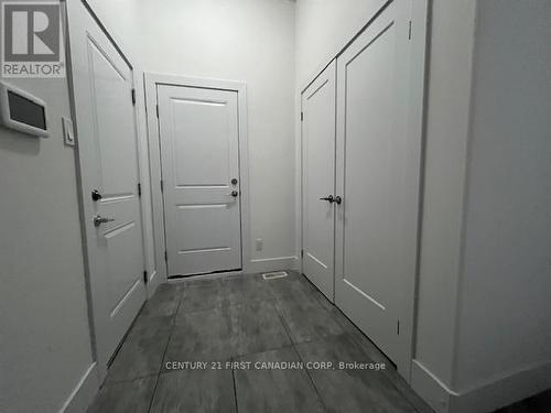 6956 Raleigh Boulevard, London, ON - Indoor Photo Showing Other Room