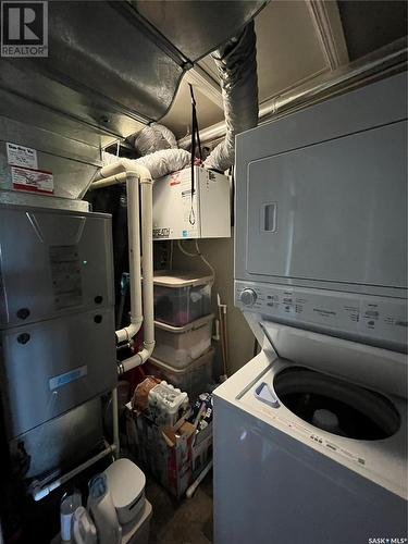 1 Abel Bay, Melville, SK - Indoor Photo Showing Laundry Room