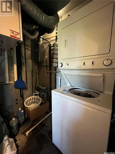 1 Abel Bay, Melville, SK - Indoor Photo Showing Laundry Room