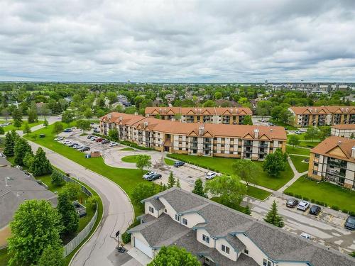 5216 173 Victor Lewis Drive, Winnipeg, MB - Outdoor With View