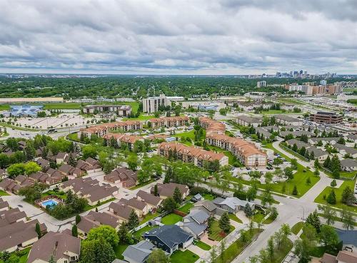 5216 173 Victor Lewis Drive, Winnipeg, MB - Outdoor With View