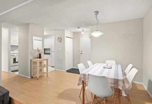 5216 173 Victor Lewis Drive, Winnipeg, MB - Indoor Photo Showing Dining Room