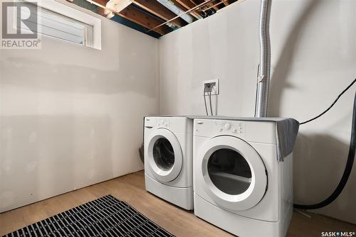 4108 Montague Street, Regina, SK - Indoor Photo Showing Laundry Room