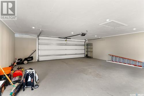 4108 Montague Street, Regina, SK - Indoor Photo Showing Garage