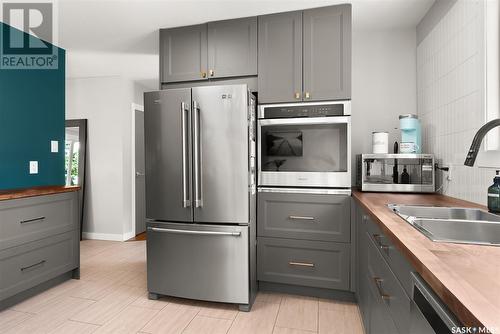 4108 Montague Street, Regina, SK - Indoor Photo Showing Kitchen With Double Sink