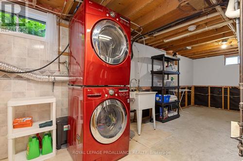 60 Beverley Crescent, Belleville, ON - Indoor Photo Showing Laundry Room