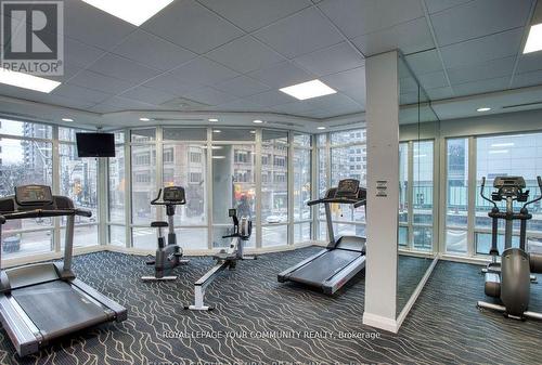 1002 - 1121 Bay Street, Toronto, ON - Indoor Photo Showing Gym Room