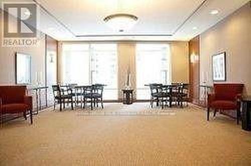 1002 - 1121 Bay Street, Toronto, ON - Indoor