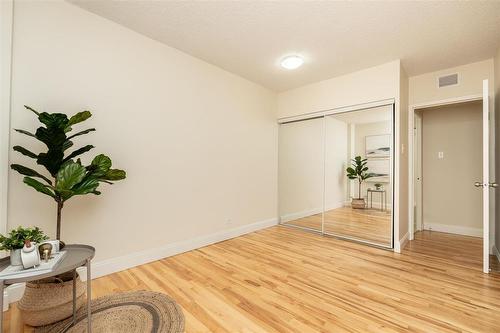 14 1215 Troy Avenue, Winnipeg, MB - Indoor Photo Showing Other Room