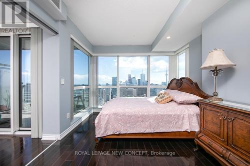 4409 - 386 Yonge Street, Toronto, ON - Indoor Photo Showing Bedroom