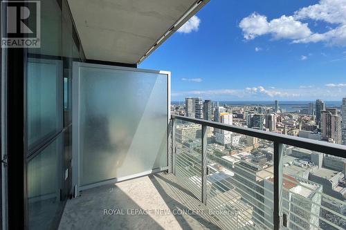 4409 - 386 Yonge Street, Toronto, ON - Outdoor With Balcony With View With Exterior