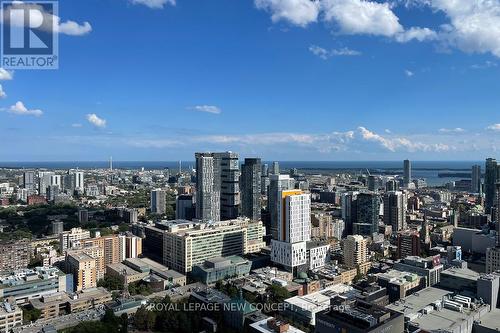 4409 - 386 Yonge Street, Toronto, ON - Outdoor With View