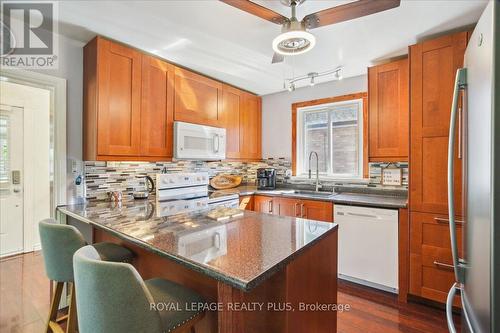 269 Valermo Drive, Toronto, ON - Indoor Photo Showing Kitchen