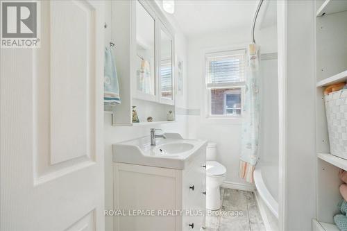 269 Valermo Drive, Toronto, ON - Indoor Photo Showing Bathroom