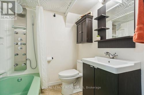 269 Valermo Drive, Toronto, ON - Indoor Photo Showing Bathroom