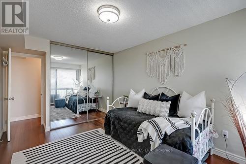 1205 - 2180 Marine Drive, Oakville, ON - Indoor Photo Showing Bedroom