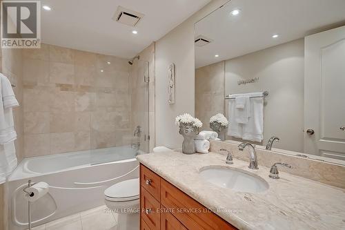 1205 - 2180 Marine Drive, Oakville, ON - Indoor Photo Showing Bathroom