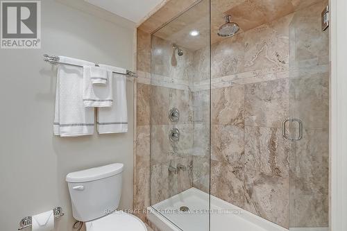 1205 - 2180 Marine Drive, Oakville, ON - Indoor Photo Showing Bathroom