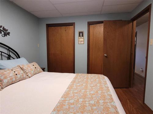 351 Seneca Street, Portage La Prairie, MB - Indoor Photo Showing Bedroom
