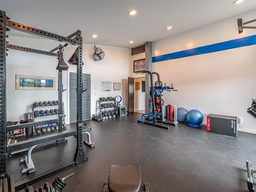 1122 Redlands Road, Penticton, BC - Indoor Photo Showing Gym Room