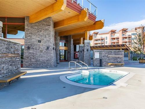 210-3205 Skyview Lane, West Kelowna, BC - Outdoor With In Ground Pool