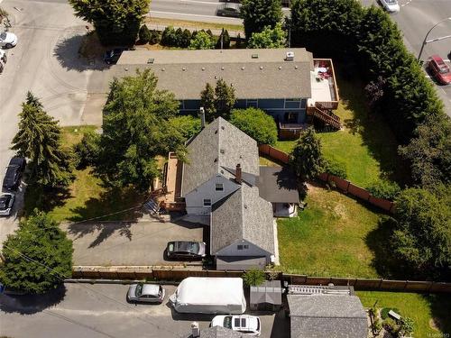 4580 Elk Lake Dr, Saanich, BC - Outdoor