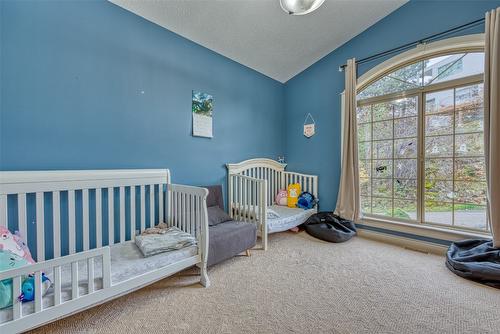 26-40 Kestrel Place, Vernon, BC - Indoor Photo Showing Bedroom