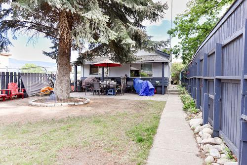 988 Dynes Avenue, Penticton, BC - Outdoor With Deck Patio Veranda