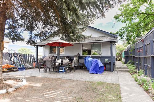 988 Dynes Avenue, Penticton, BC - Outdoor With Deck Patio Veranda