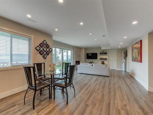 943 Guest Road, West Kelowna, BC - Indoor Photo Showing Dining Room