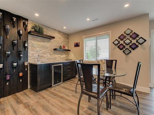 943 Guest Road, West Kelowna, BC - Indoor Photo Showing Dining Room