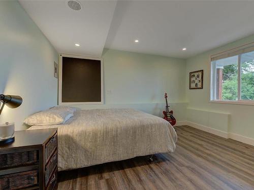 943 Guest Road, West Kelowna, BC - Indoor Photo Showing Bedroom