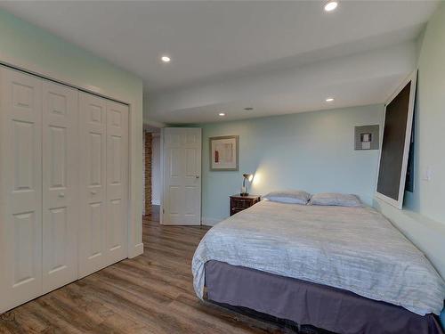 943 Guest Road, West Kelowna, BC - Indoor Photo Showing Bedroom