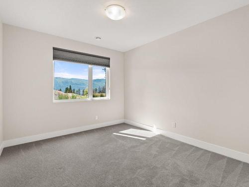 #27-10100 Tyndall Road, Lake Country, BC - Indoor Photo Showing Other Room