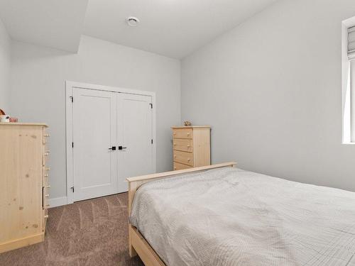 #27-10100 Tyndall Road, Lake Country, BC - Indoor Photo Showing Bedroom