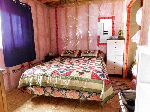 364 Larson Bay Road, Dryden, ON - Indoor Photo Showing Bedroom