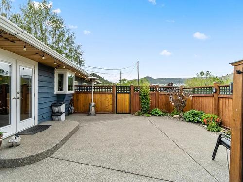 1922 Gardiner Road, Kamloops, BC - Outdoor