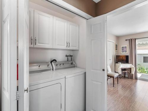 1263 14Th Street, Kamloops, BC - Indoor Photo Showing Laundry Room