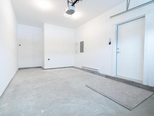 113-8960 Dallas Drive, Kamloops, BC - Indoor Photo Showing Other Room