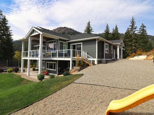 1750 Recline Ridge Road, Out Of District, BC - Outdoor