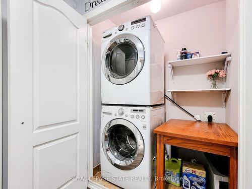 110 Marina Point Cres, Hamilton, ON - Indoor Photo Showing Laundry Room