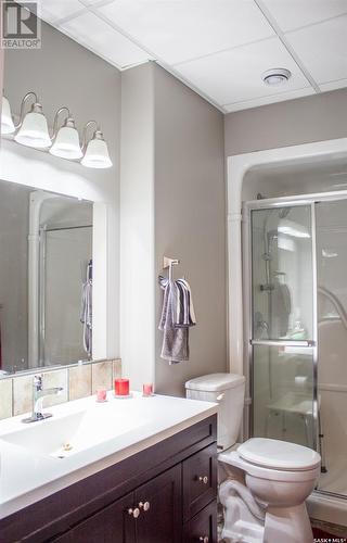 6 Whitley Street, Melfort, SK - Indoor Photo Showing Bathroom