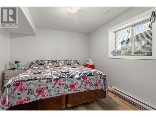 176 Merrifield Court, Kelowna, BC - Indoor Photo Showing Bedroom