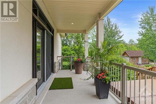 6131 Knights Drive, Manotick, ON - Outdoor With Deck Patio Veranda With Exterior