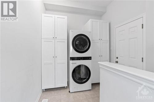 573 Parade Drive, Stittsville, ON - Indoor Photo Showing Laundry Room