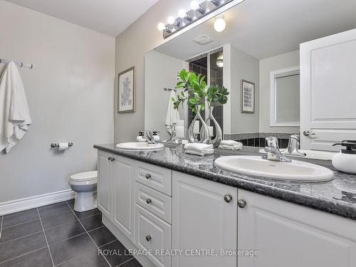 18 Goldthread Terr, Toronto, ON - Indoor Photo Showing Bathroom