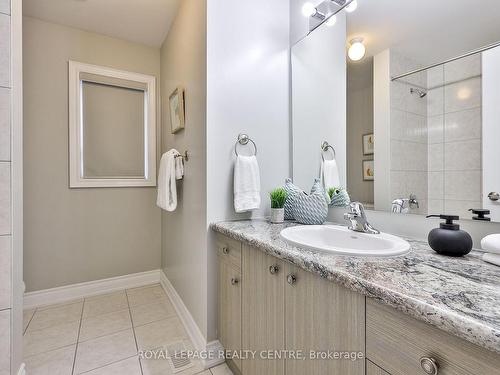 18 Goldthread Terr, Toronto, ON - Indoor Photo Showing Bathroom