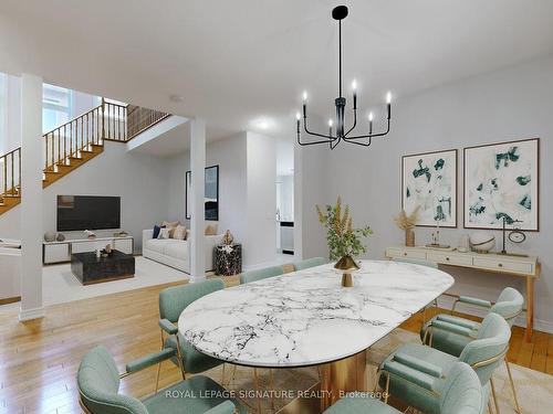 10 Bayfield Dr, Richmond Hill, ON - Indoor Photo Showing Dining Room