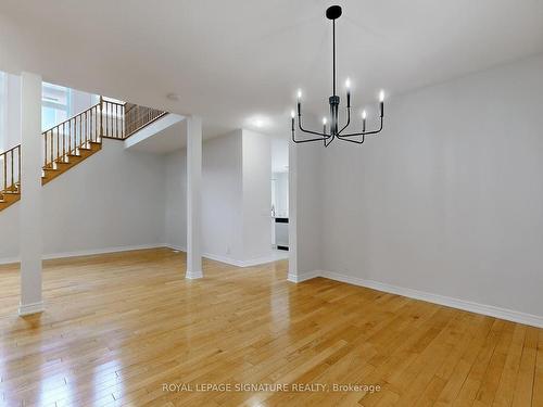 10 Bayfield Dr, Richmond Hill, ON - Indoor Photo Showing Other Room
